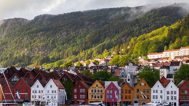 Jakie zalety i wady mają domy norweskie?